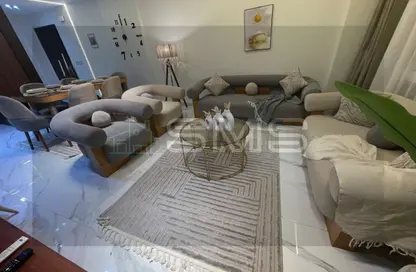 شقة - 3 غرف نوم - 2 حمامات للايجار في مدينتي - القاهرة