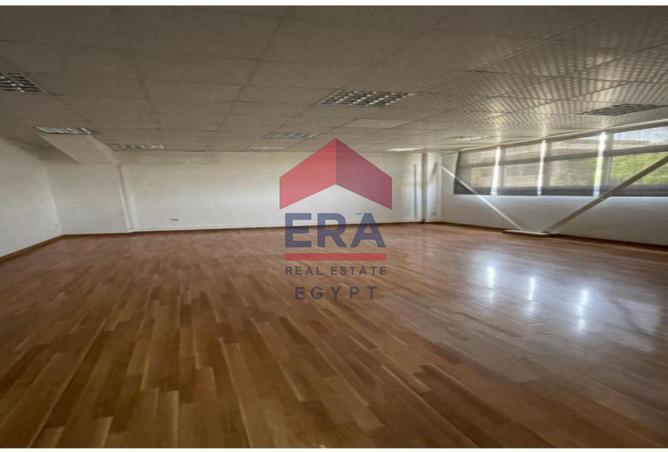 8421015 - Property Image 3