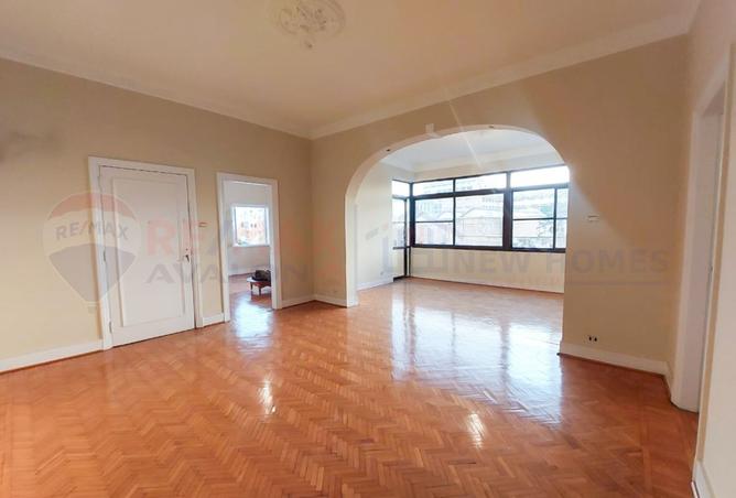 8401555 - Property Image 2