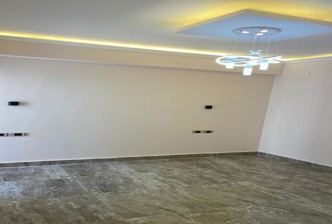 8240515 - صورة العقار 2