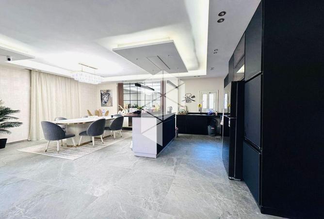 8041400 - Property Image 2