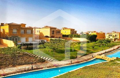 Townhouse - 4 Bedrooms - 4 Bathrooms for sale in Royal Meadows - Sheikh Zayed Compounds - Sheikh Zayed City - Giza