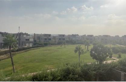 تاون هاوس - 4 غرف نوم - 4 حمامات للبيع في جولف فيوز - طريق مصر اسكندرية الصحراوي - مدينة 6 أكتوبر - الجيزة