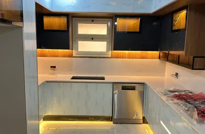 Apartment - 5 Bedrooms - 4 Bathrooms for sale in 90 Avenue - South Investors Area - New Cairo City - Cairo Apartment - 5 Bedrooms - 4 Bathrooms for sale in 90 Avenue - South Investors Area - New Cairo City - Cairo