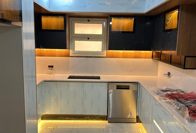 8084877 - Property Image 3