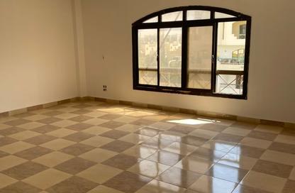 (بنتهاوس  (روف - 5 غرف نوم - 5 حمامات للايجار في شارع زيزينيا - المستثمرين الجنوبية - مدينة القاهرة الجديدة - القاهرة