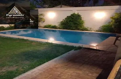 فيلا - 4 غرف نوم - 4 حمامات للايجار في رويال سيتي - كمبوندات الشيخ زايد - الشيخ زايد - الجيزة