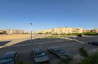 شقة - 3 غرف نوم - 2 حمامات للبيع في المجاورة الاولي - المنطقة الثالثة - مدينة الشروق - القاهرة