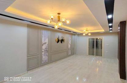 Apartment - 3 Bedrooms - 2 Bathrooms for sale in Gate 1 - Khofo - Hadayek El Ahram - Giza