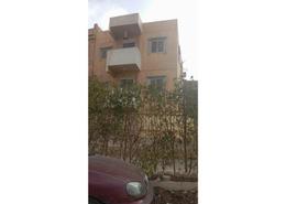 بناية كاملة - 6 غرف نوم - 3 حمامات for للبيع in حدائق اكتوبر - مدينة 6 أكتوبر - الجيزة