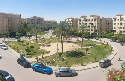 Apartment - 3 Bedrooms - 2 Bathrooms for sale in Hay El Ashgar - Al Wahat Road - 6 October City - Giza