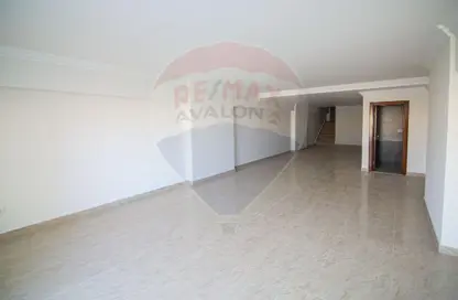 شقة - 3 غرف نوم - 3 حمامات للبيع في سموحة الجديدة - سموحة - حي شرق - الاسكندرية