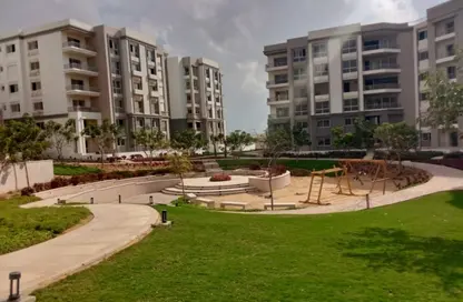 Apartment - 3 Bedrooms - 3 Bathrooms for sale in Hyde Park - New Cairo City - Cairo