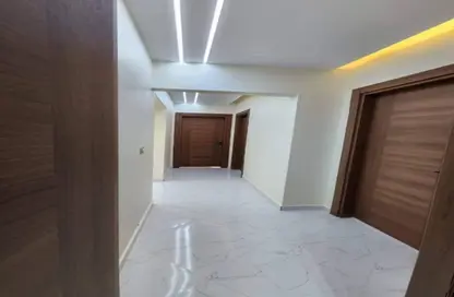 Apartment - 3 Bedrooms - 3 Bathrooms for sale in Green 6 - 6 October Compounds - 6 October City - Giza