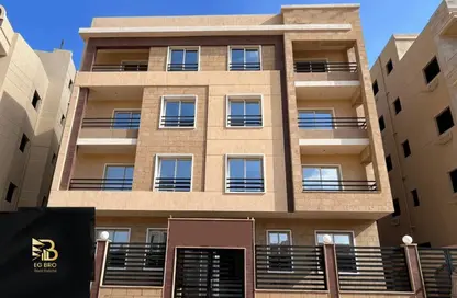 Apartment - 3 Bedrooms - 3 Bathrooms for sale in New Narges - New Cairo City - Cairo