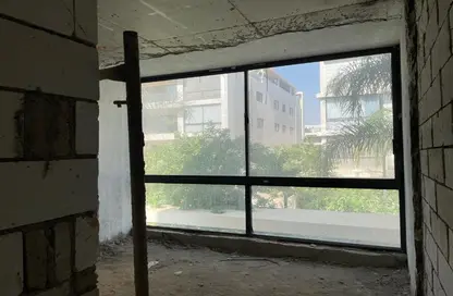 Apartment - 2 Bedrooms - 3 Bathrooms for sale in Lake View Residence - 5th Settlement Compounds - The 5th Settlement - New Cairo City - Cairo