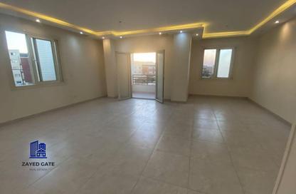 Apartment - 3 Bedrooms - 2 Bathrooms for rent in 8th District - Sheikh Zayed City - Giza