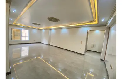 Apartment - 2 Bedrooms - 2 Bathrooms for sale in Mohi Al Din Abou El Ezz St. - Mohandessin - Giza