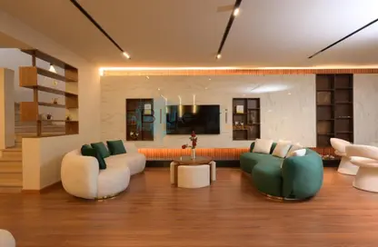 Villa - 4 Bedrooms - 5 Bathrooms for rent in Al Gezira St. - South Investors Area - New Cairo City - Cairo