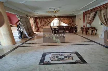 Villa - 5 Bedrooms - 4 Bathrooms for sale in Al Safwa - 26th of July Corridor - 6 October City - Giza