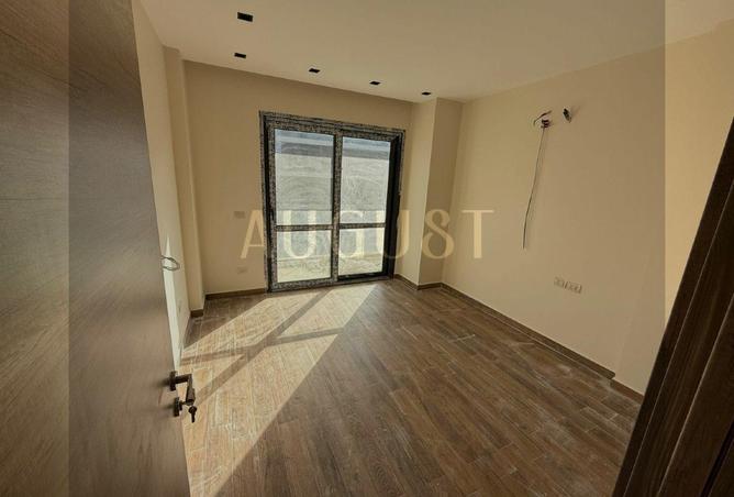 8020465 - Property Image 3