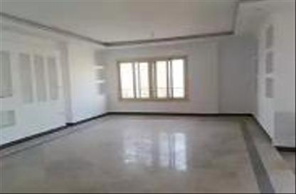Townhouse - 2 Bedrooms - 2 Bathrooms for sale in Nyoum mostakbal - Mostakbal City Compounds - Mostakbal City - Future City - Cairo