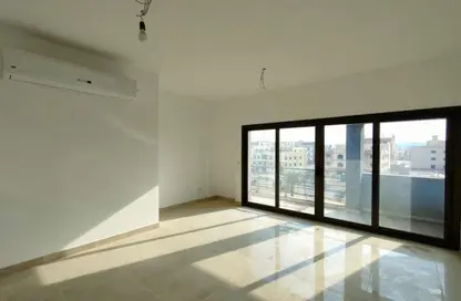 Apartment - 2 Bedrooms - 2 Bathrooms for sale in Fifth Square - The 5th Settlement - New Cairo City - Cairo