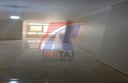 Apartment - 3 Bedrooms - 2 Bathrooms for rent in Street 5 - Al Waha City - 10th District - Nasr City - Cairo