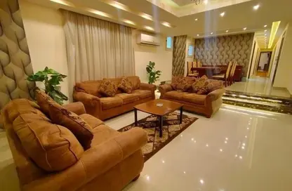 Apartment - 3 Bedrooms - 2 Bathrooms for rent in Gameat Al Dewal Al Arabeya St. - Mohandessin - Giza