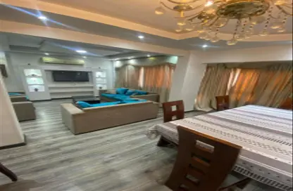Apartment - 3 Bedrooms - 2 Bathrooms for sale in Nasr City - Cairo