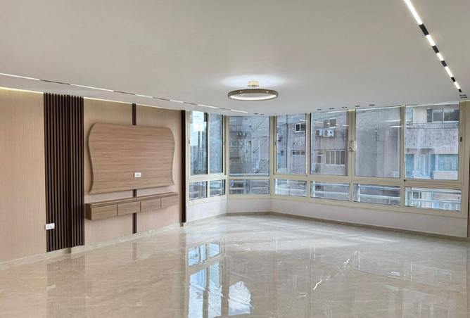 8521772 - Property Image 2