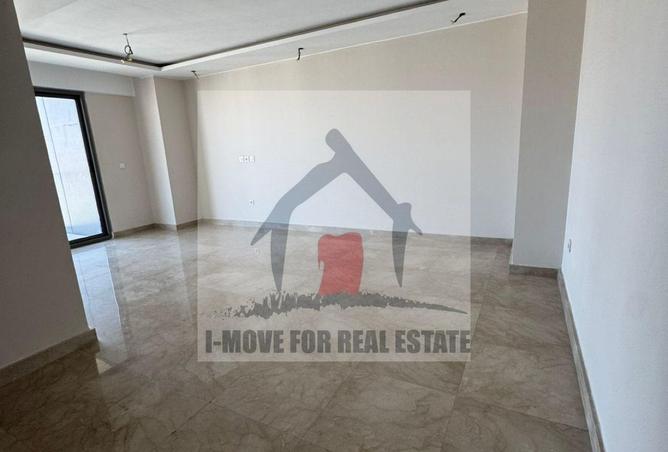 8373518 - Property Main Image