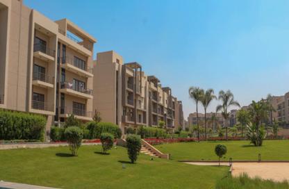 Apartment - 2 Bedrooms - 2 Bathrooms for sale in Beverly Hills Road - 17th District - Sheikh Zayed City - Giza