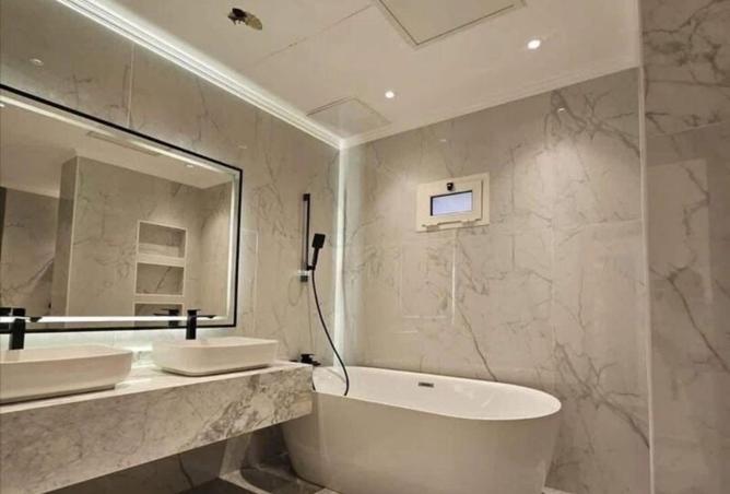 8032657 - Property Image 2