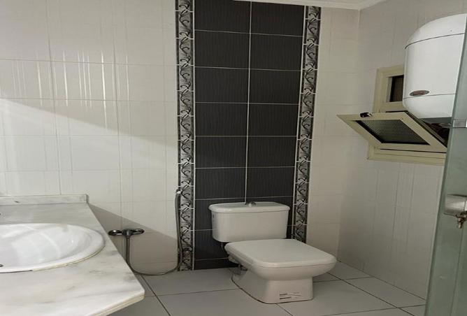 8018421 - Property Image 2
