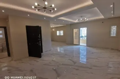 شقة - 3 غرف نوم - 2 حمامات للايجار في شارع الجزيرة - المستثمرين الجنوبية - مدينة القاهرة الجديدة - القاهرة