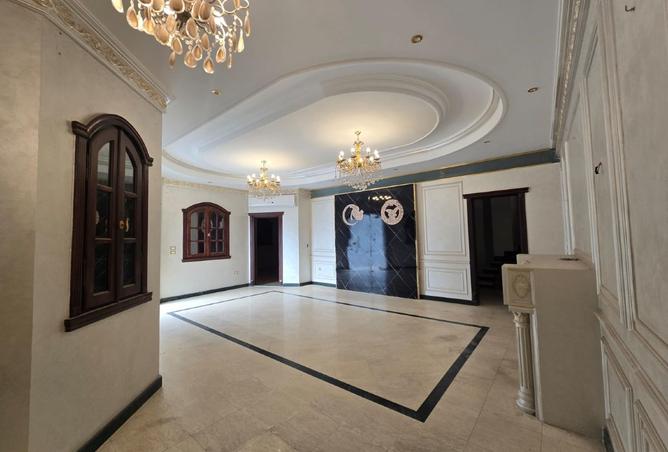 8404108 - Property Image 2