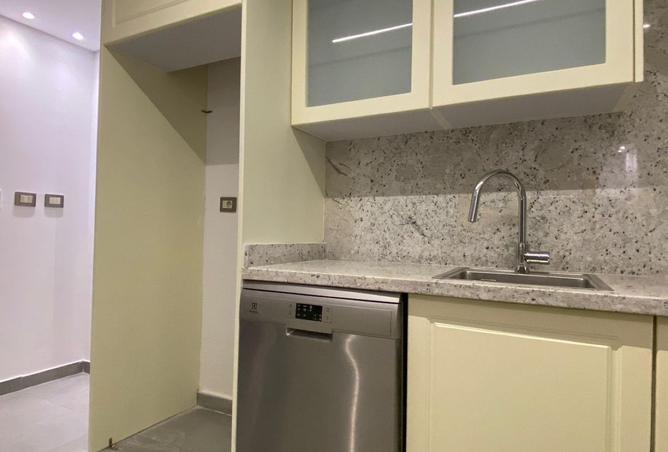 8221282 - Property Image 3