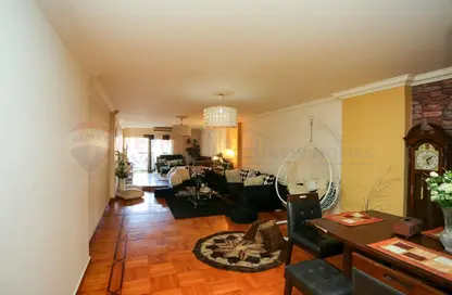 شقة - 3 غرف نوم - 2 حمامات للبيع في رشدي - حي شرق - الاسكندرية