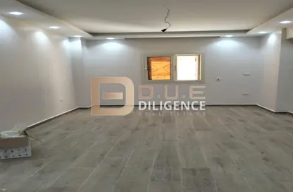 Apartment - 3 Bedrooms - 3 Bathrooms for sale in South Lotus - El Lotus - New Cairo City - Cairo
