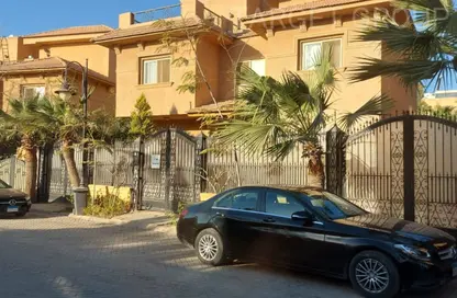 Villa - 6 Bedrooms - 4 Bathrooms for sale in Galleria Moon Valley - South Investors Area - New Cairo City - Cairo