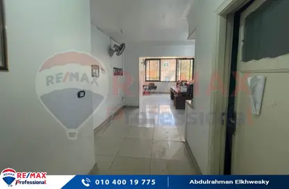 مساحات مكتبية - استوديو - 1 حمام للبيع في طريق الحرية - سابا باشا - حي شرق - الاسكندرية