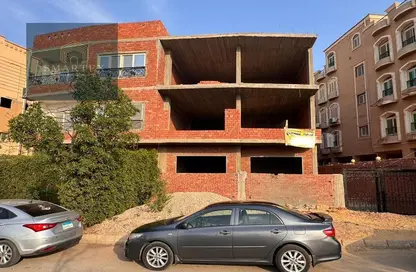 Duplex - 3 Bedrooms - 3 Bathrooms for sale in 1st Neighborhood - 2nd District East - Shorouk City - Cairo