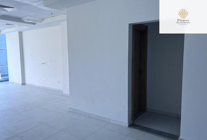 8263688 - Property Image 2