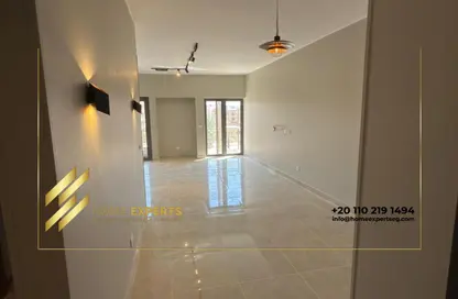 Apartment - 3 Bedrooms - 2 Bathrooms for rent in Moon Residences - Fifth Square - The 5th Settlement - New Cairo City - Cairo