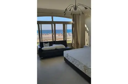 فيلا - 5 غرف نوم - 6 حمامات للبيع في تلال العلمين - سيدي عبد الرحمن - الساحل الشمالي
