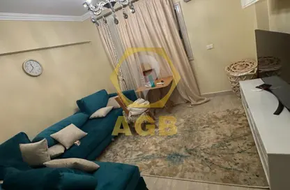 شقة - 3 غرف نوم - 2 حمامات للبيع في شارع عمارات السعوديه - مساكن المهندسين - مدينة نصر - القاهرة