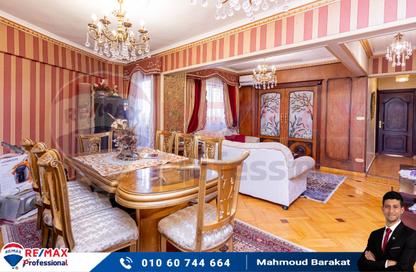 Apartment - 3 Bedrooms - 2 Bathrooms for sale in Al Geish Road - Saraya - Sidi Beshr - Hay Awal El Montazah - Alexandria