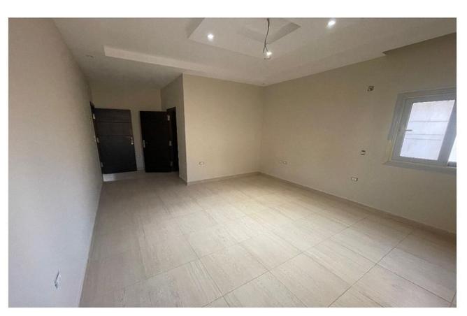8138371 - Property Image 3