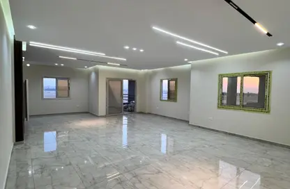 Apartment - 3 Bedrooms - 3 Bathrooms for sale in North Lotus - El Lotus - New Cairo City - Cairo